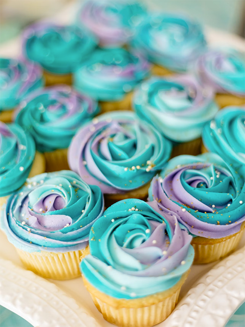 Shop Online for Cakes and Cupcakes with Next-Day Delivery Across the UK at The Little Cake Shop